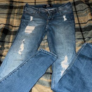 Hollister mid rise super skinny jeans